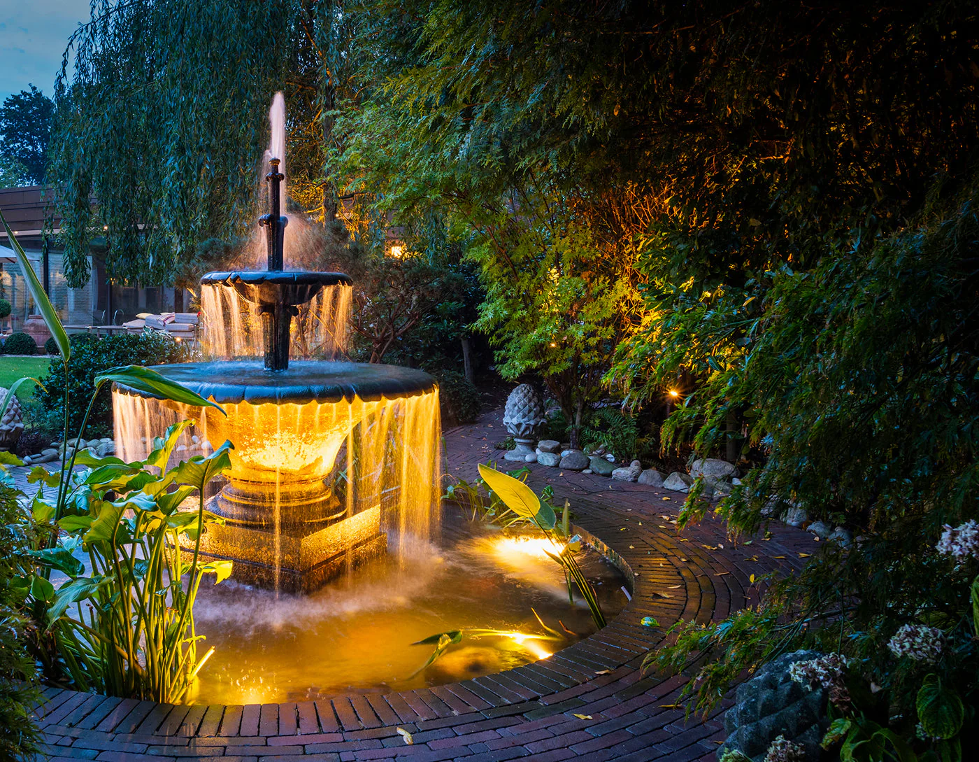 Outdoor Landscape Lighting
